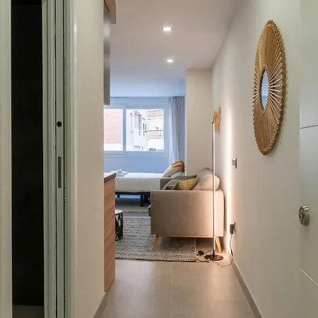 Apartman La Malagueta By Sharingco - Estudios Y Premium En Muelle Uno Málaga