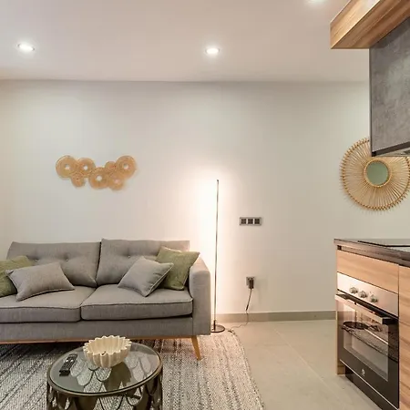 Apartman La Malagueta By Sharingco - Estudios Y Premium En Muelle Uno Málaga