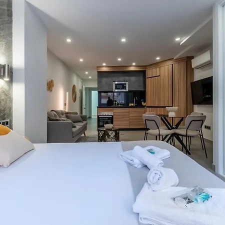 La Malagueta By Sharingco - Estudios Y Premium En Muelle Uno Apartman *