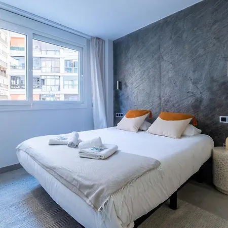 Apartman La Malagueta By Sharingco - Estudios Y Premium En Muelle Uno Málaga