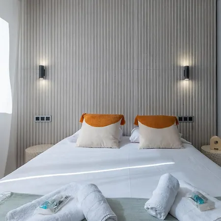 La Malagueta By Sharingco - Estudios Y Premium En Muelle Uno Apartman *