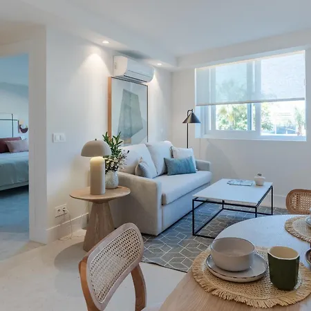 La Malagueta By Sharingco - Estudios Y Premium En Muelle Uno Apartman