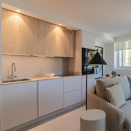 La Malagueta By Sharingco - Estudios Y Premium En Muelle Uno Apartman